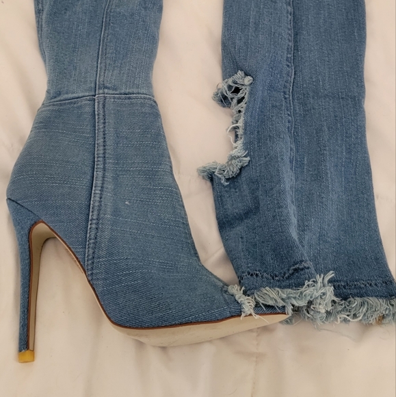 Over the knee boots - Picture 3 of 7